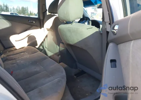 2010 Nissan Altima 2.5 из США, поврежденный, VIN 1N4AL2AP8AN482682